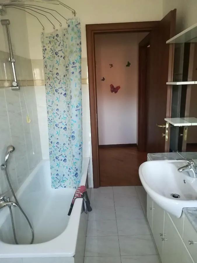 Apartment Appartamento Dese Desenzano del Garda