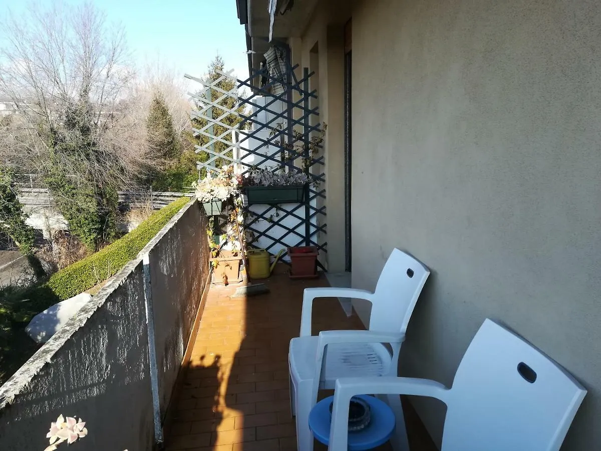 Appartamento Dese Desenzano del Garda 0*,  Italy